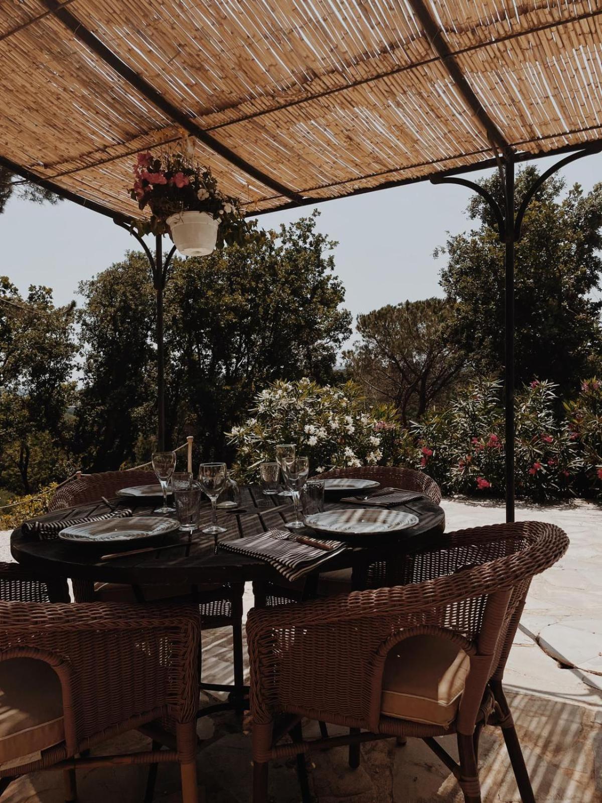 Hotel La Boulangerie Grimaud Bagian luar foto