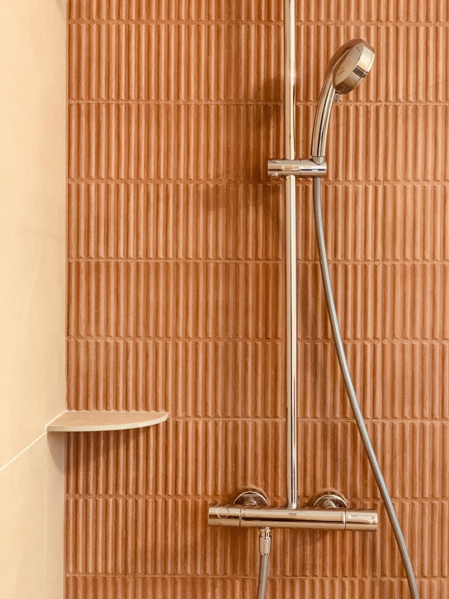 Hotel La Boulangerie Grimaud Ruang foto