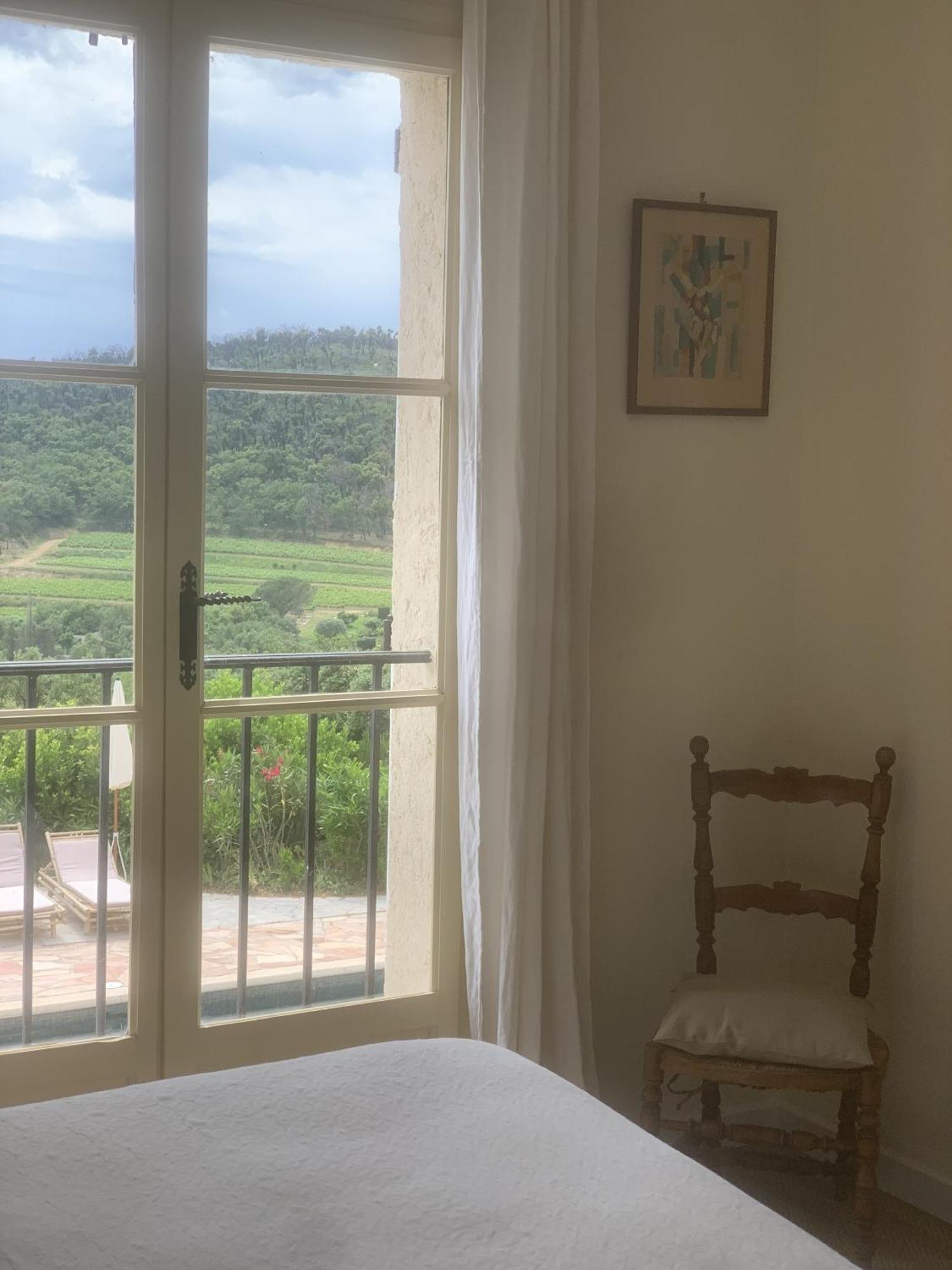 Hotel La Boulangerie Grimaud Ruang foto