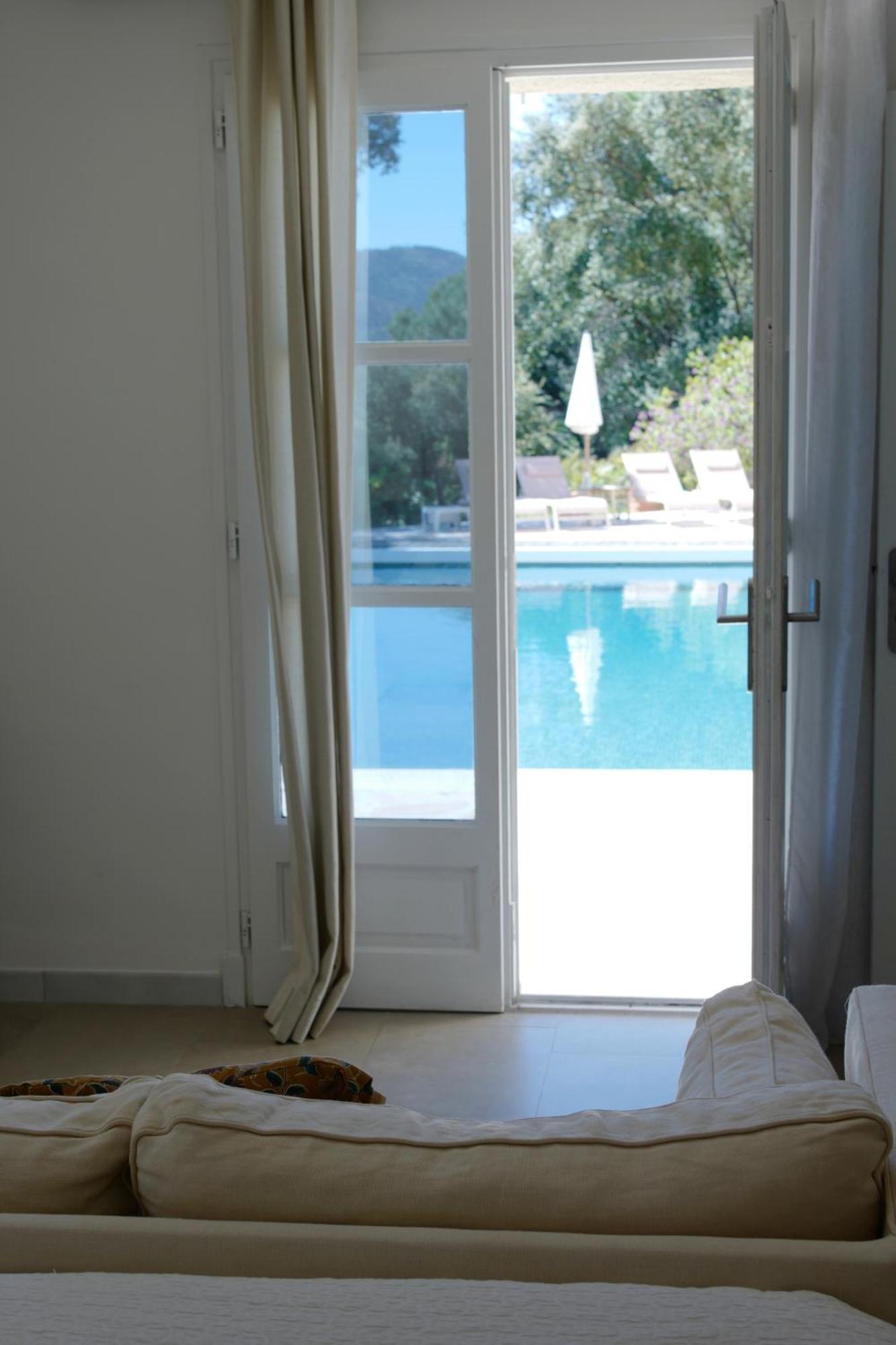 Hotel La Boulangerie Grimaud Bagian luar foto
